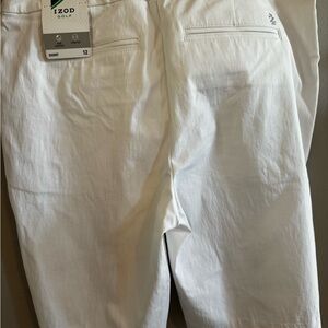 Golf Shorts Size 12 Izod NWT